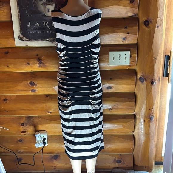 Betsy Johnson Layered Dress - Picture 4 of 5